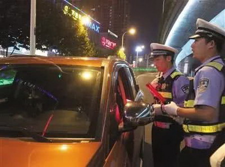 國慶期間：交警查酒駕最喜歡選這幾種車 車主們要注意了！